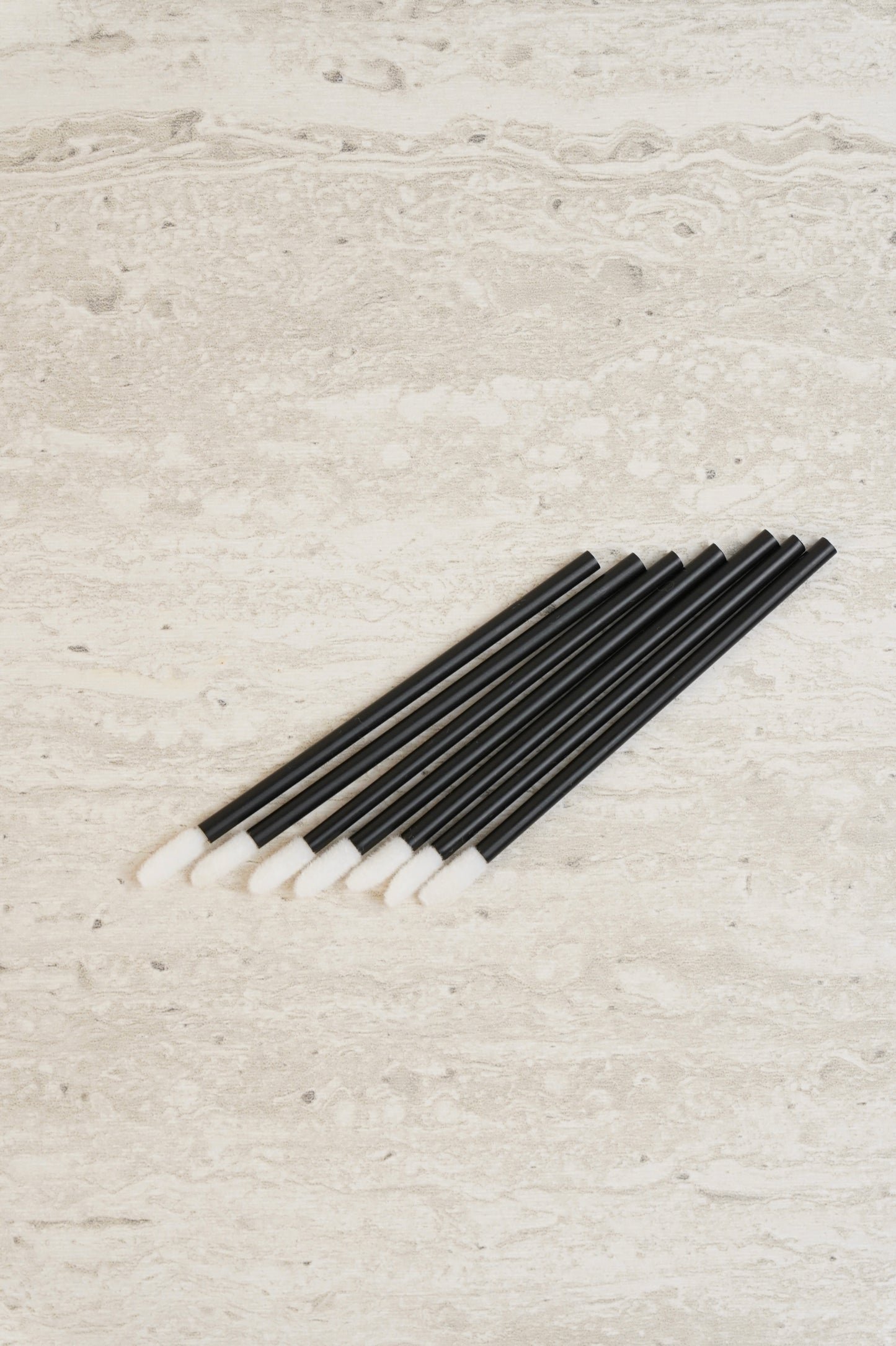 Lip brush